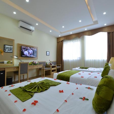 Blue Hanoi Inn Hotel Hanói Quarto foto
